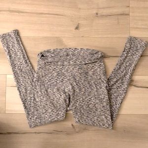 Super soft heathered gray leggings